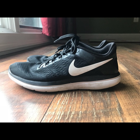 Nike flynit running shoes - Picture 1 of 3